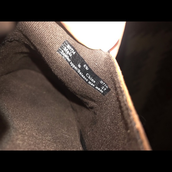 Clark’s! - Picture 2 of 3